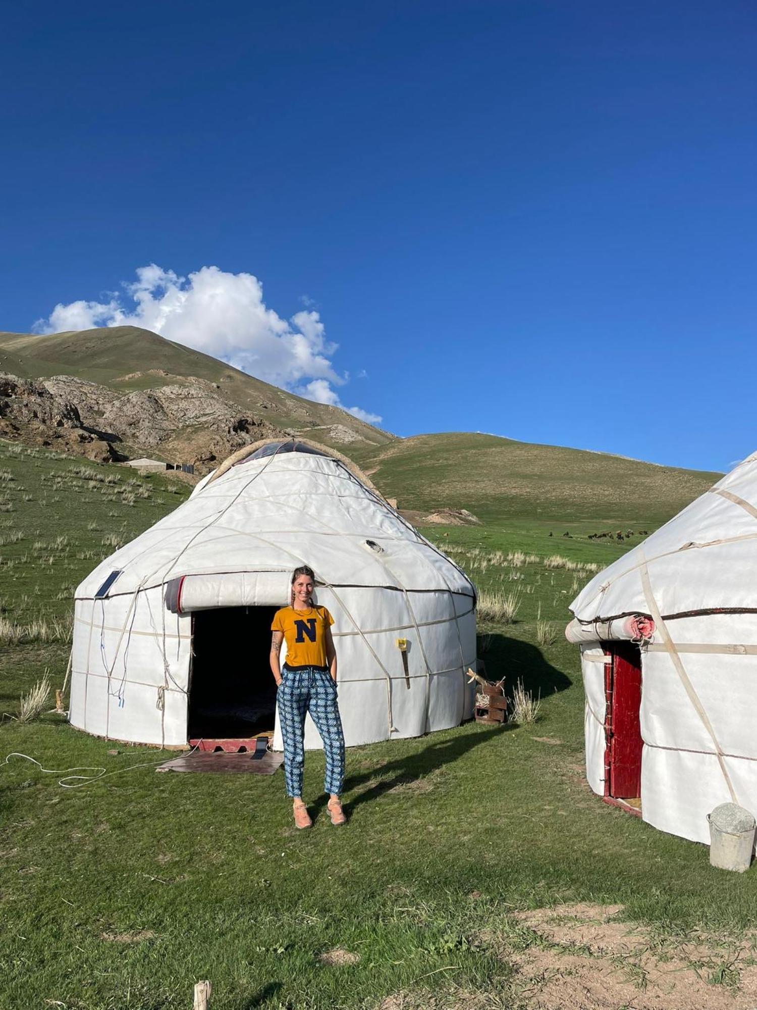 Guest House Bereke In Kyzart Village Bagysh Exterior photo