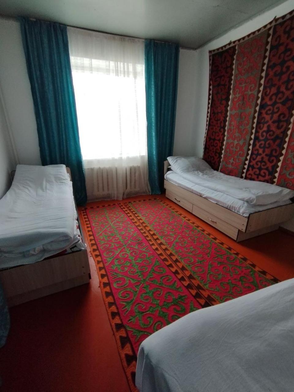 Guest House Bereke In Kyzart Village Bagysh Exterior photo